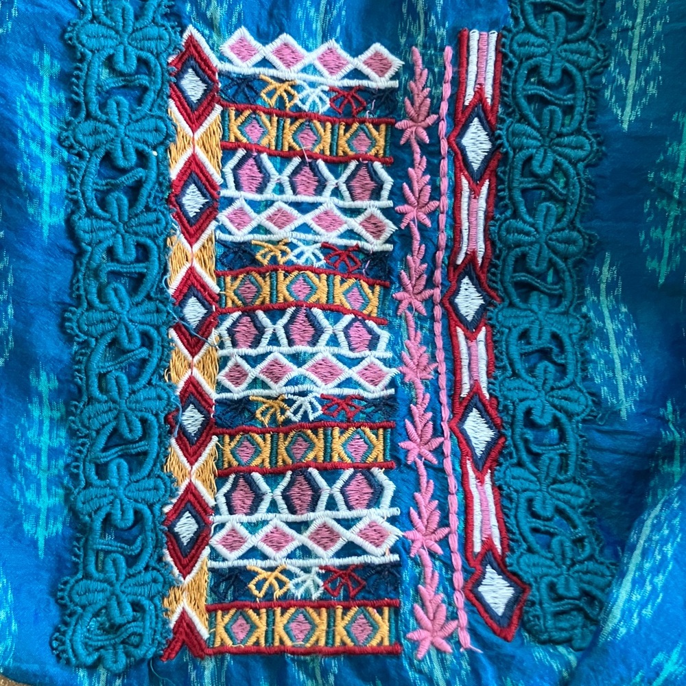 Sundance boho Crochet Trim Teal Women's Top embroidered small - Picture 9 of 9